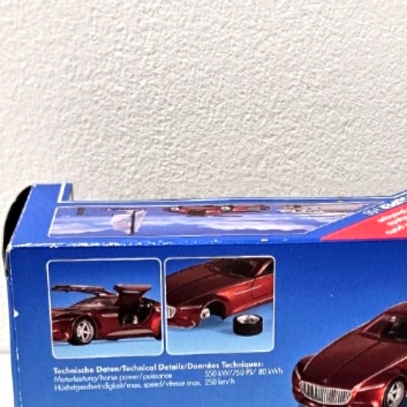 SIKU SUPER 2357 Vision Mercedes-Maybach 6 Car Model - Picture 11 of 12